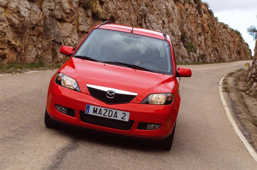  Mazda2 2002 года  (фото 37 из 113)